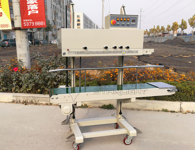 �ǻ���b�{(di��o)ζƷ���b��ڙCչʾ