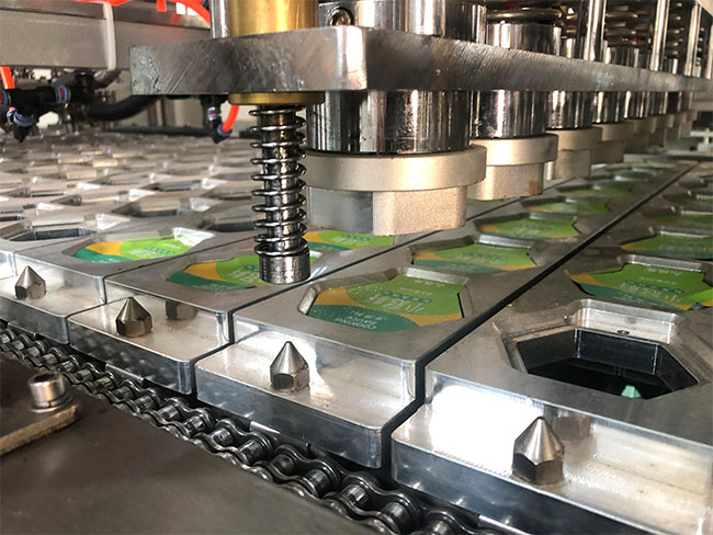 �����ʳ�Ԅӷ�ڙC����(ji��)չʾ