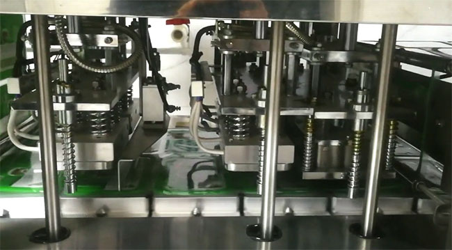 ���b��Ѫ�Ԅ�(d��ng)���b��ڙC(j��)�O(sh��)��չʾ