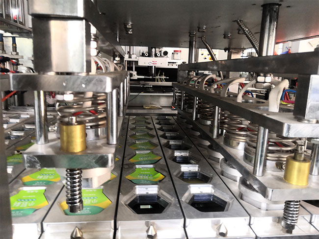 ��ڙC(j��)�O(sh��)�会(x��)��(ji��)չʾ